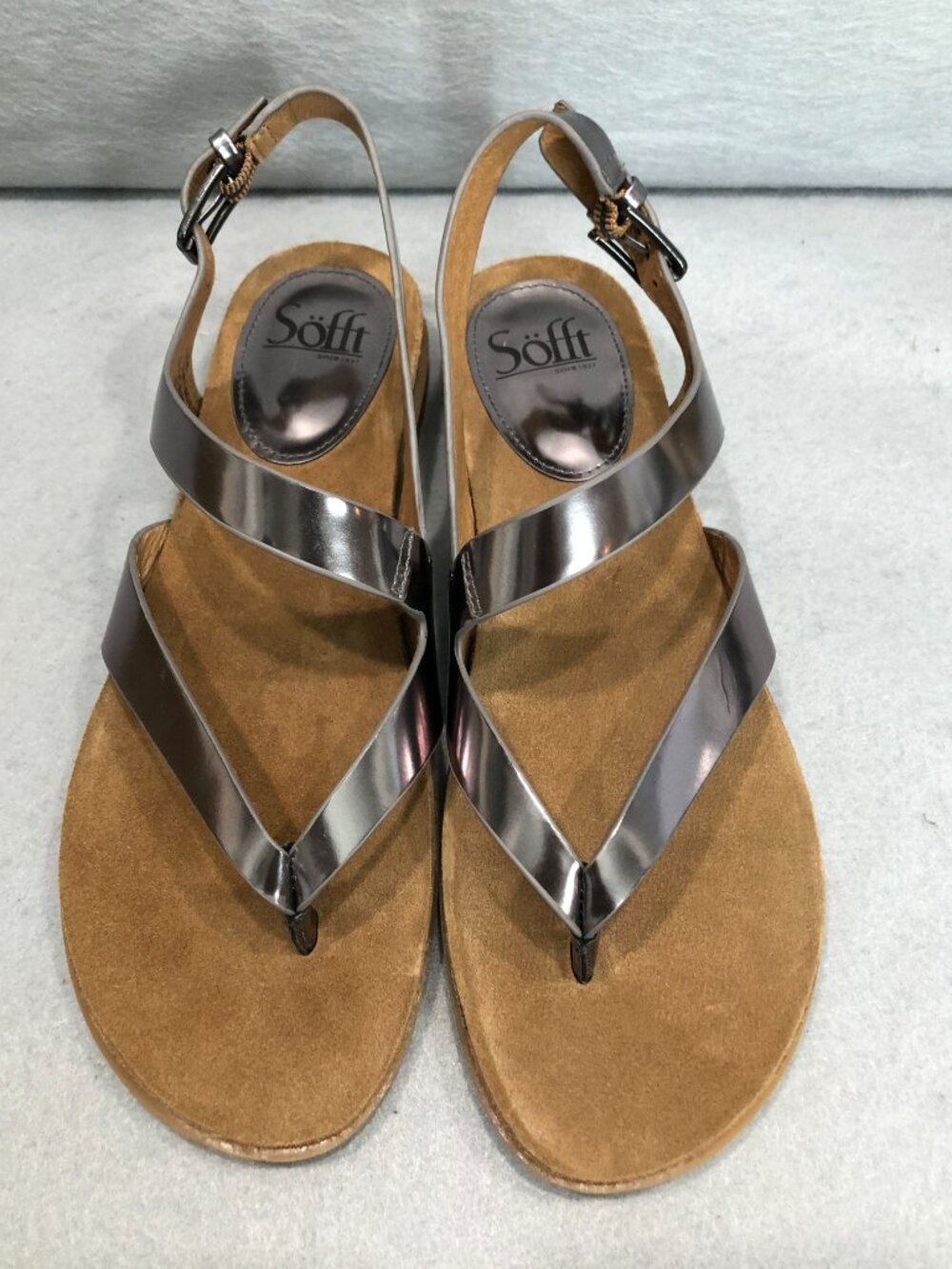 Sofft Rory 8.5M Pewter Metallic Leather Strappy Thong Sandals -New in Box